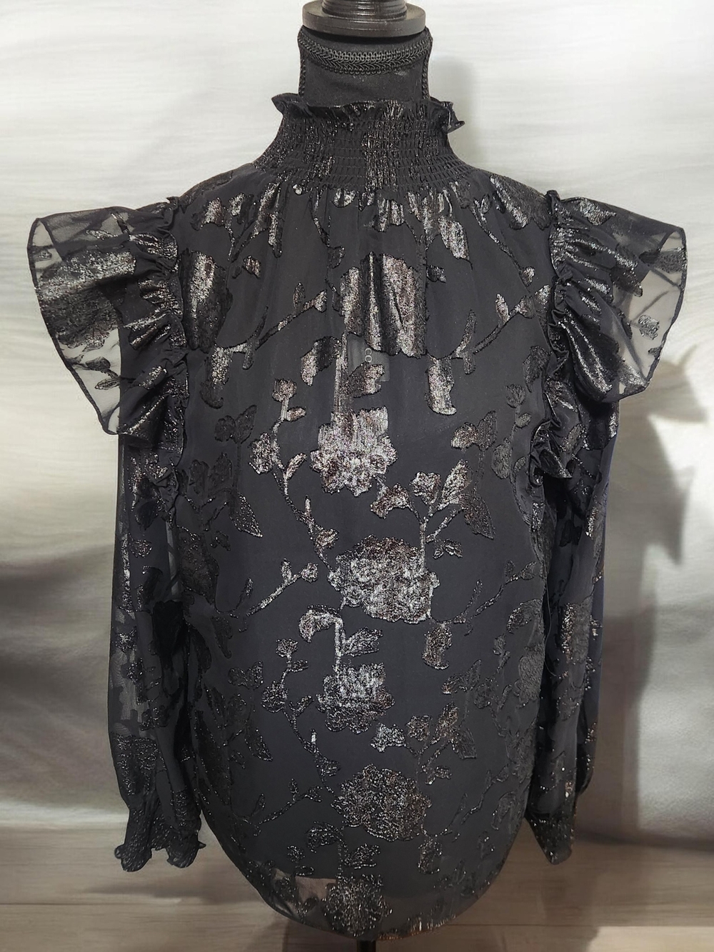 RW&CO. Black Metallic Floral High-Neck Ruffle Blouse